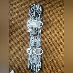 2014 Burton Super Hero 151 With 2012 Burton Custom EST Bindings